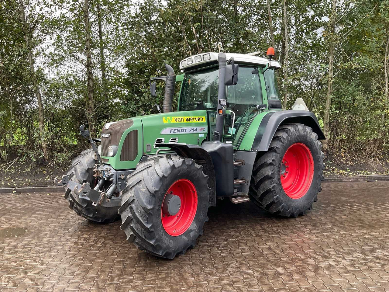 2009 FENDT 714 VARIO TMS ALL-WHEEL DRIVE AGRICULTURAL TRACTOR - Traktor: pilt 1 2009 FENDT 714 VARIO TMS ALL-WHEEL DRIVE AGRICULTURAL TRACTOR - Traktor: pilt 1