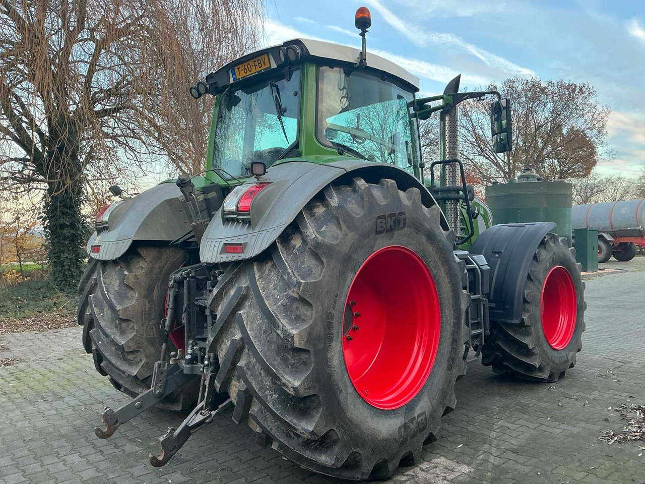 2010 FENDT 930 VARIO ALL-WHEEL DRIVE FARM TRACTOR - Traktor: pilt 5 2010 FENDT 930 VARIO ALL-WHEEL DRIVE FARM TRACTOR - Traktor: pilt 5