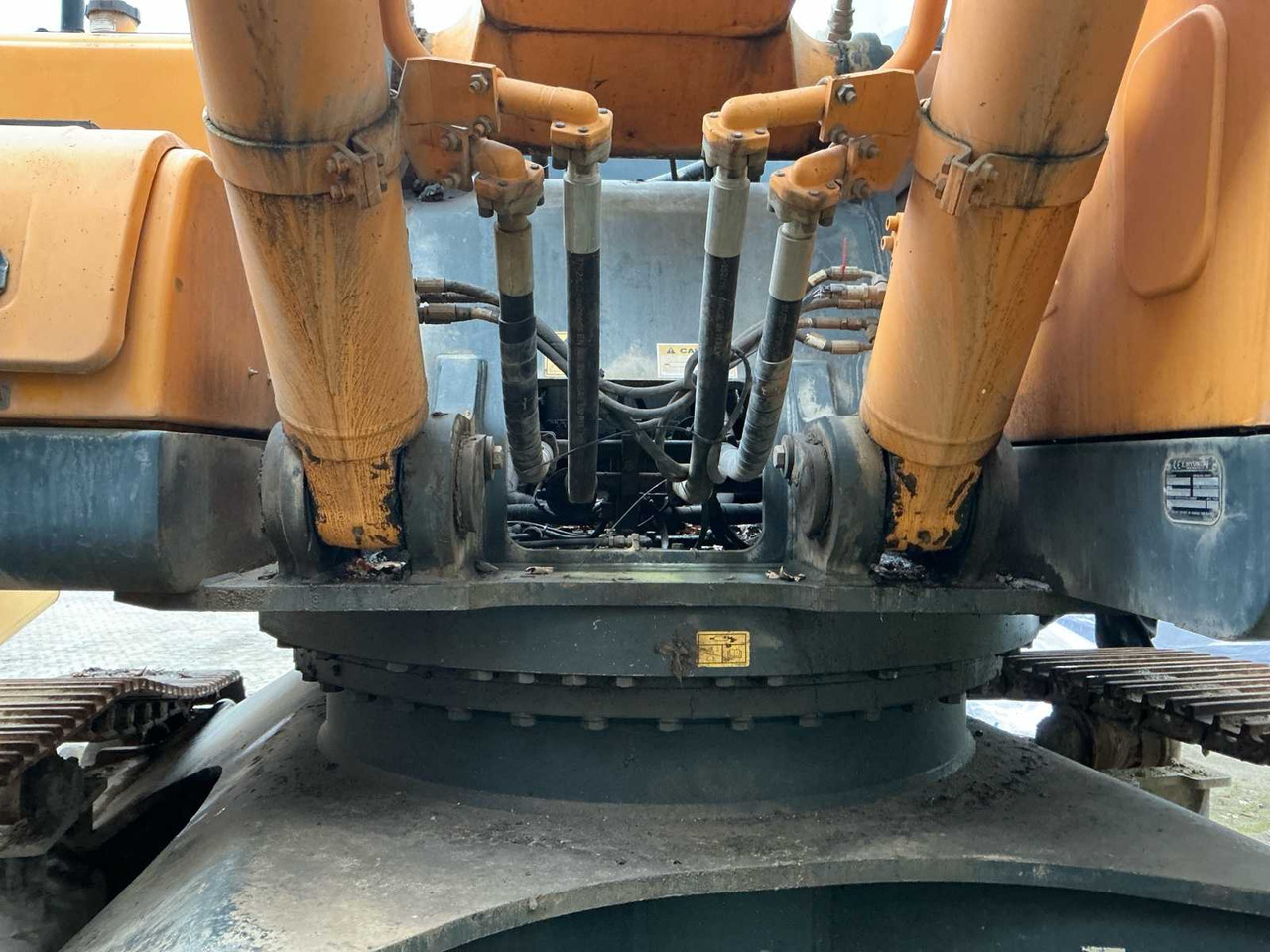 2013 HYUNDAI ROBEX 330LC-9A CRAWLER EXCAVATOR - Ekskavaator: pilt 4 2013 HYUNDAI ROBEX 330LC-9A CRAWLER EXCAVATOR - Ekskavaator: pilt 4