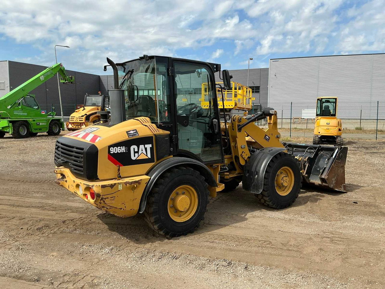 2015 CATERPILLAR 906H SHOVEL - Rataslaadur: pilt 4 2015 CATERPILLAR 906H SHOVEL - Rataslaadur: pilt 4
