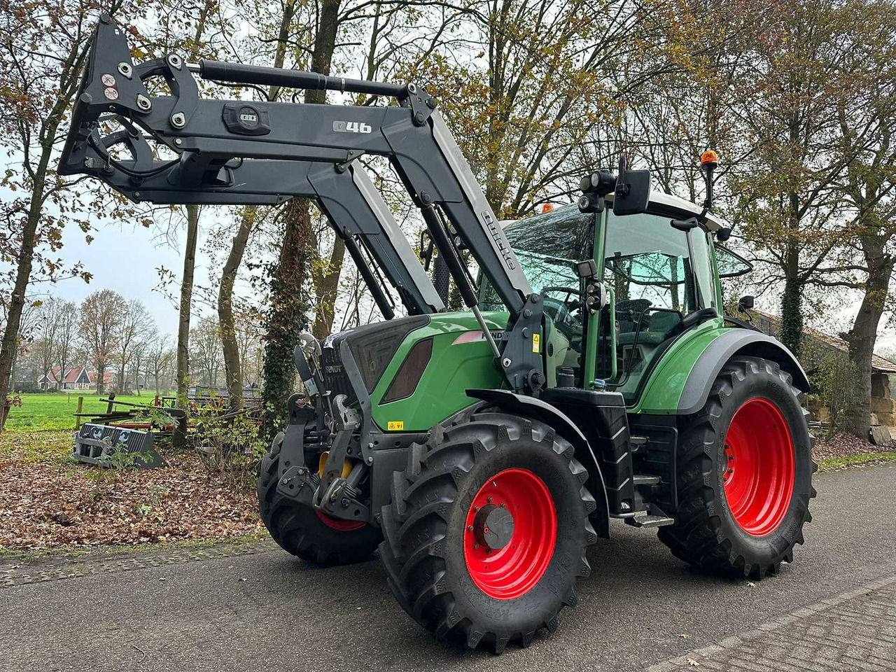 2015 FENDT 312 VARIO S4 ALL-WHEEL DRIVE FARM TRACTOR - Traktor: pilt 1 2015 FENDT 312 VARIO S4 ALL-WHEEL DRIVE FARM TRACTOR - Traktor: pilt 1