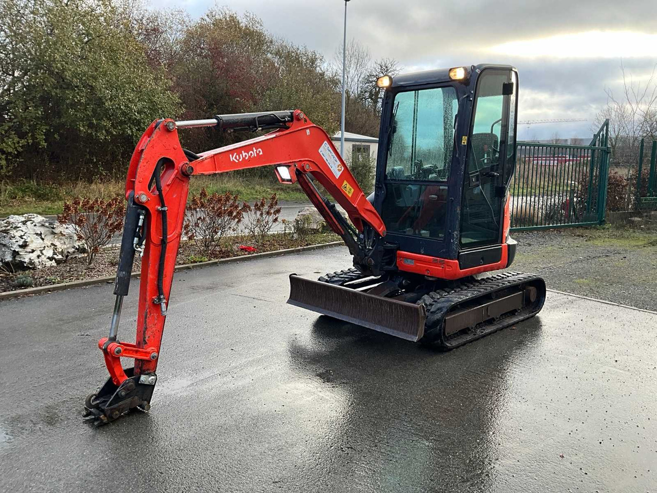 2015 KUBOTA U27-4 MINI EXCAVATOR - Miniekskavaator: pilt 1 2015 KUBOTA U27-4 MINI EXCAVATOR - Miniekskavaator: pilt 1