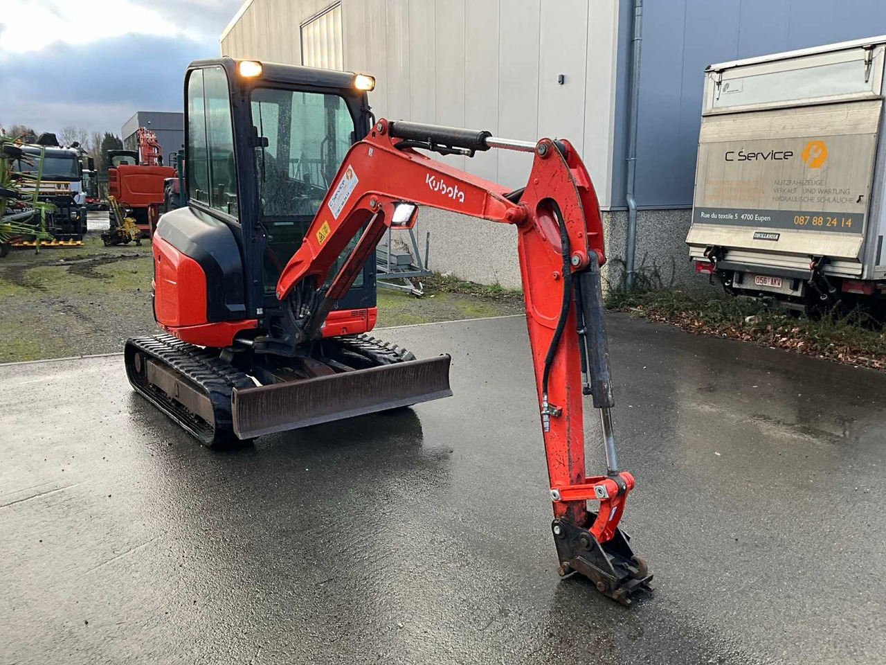 2015 KUBOTA U27-4 MINI EXCAVATOR - Miniekskavaator: pilt 3 2015 KUBOTA U27-4 MINI EXCAVATOR - Miniekskavaator: pilt 3