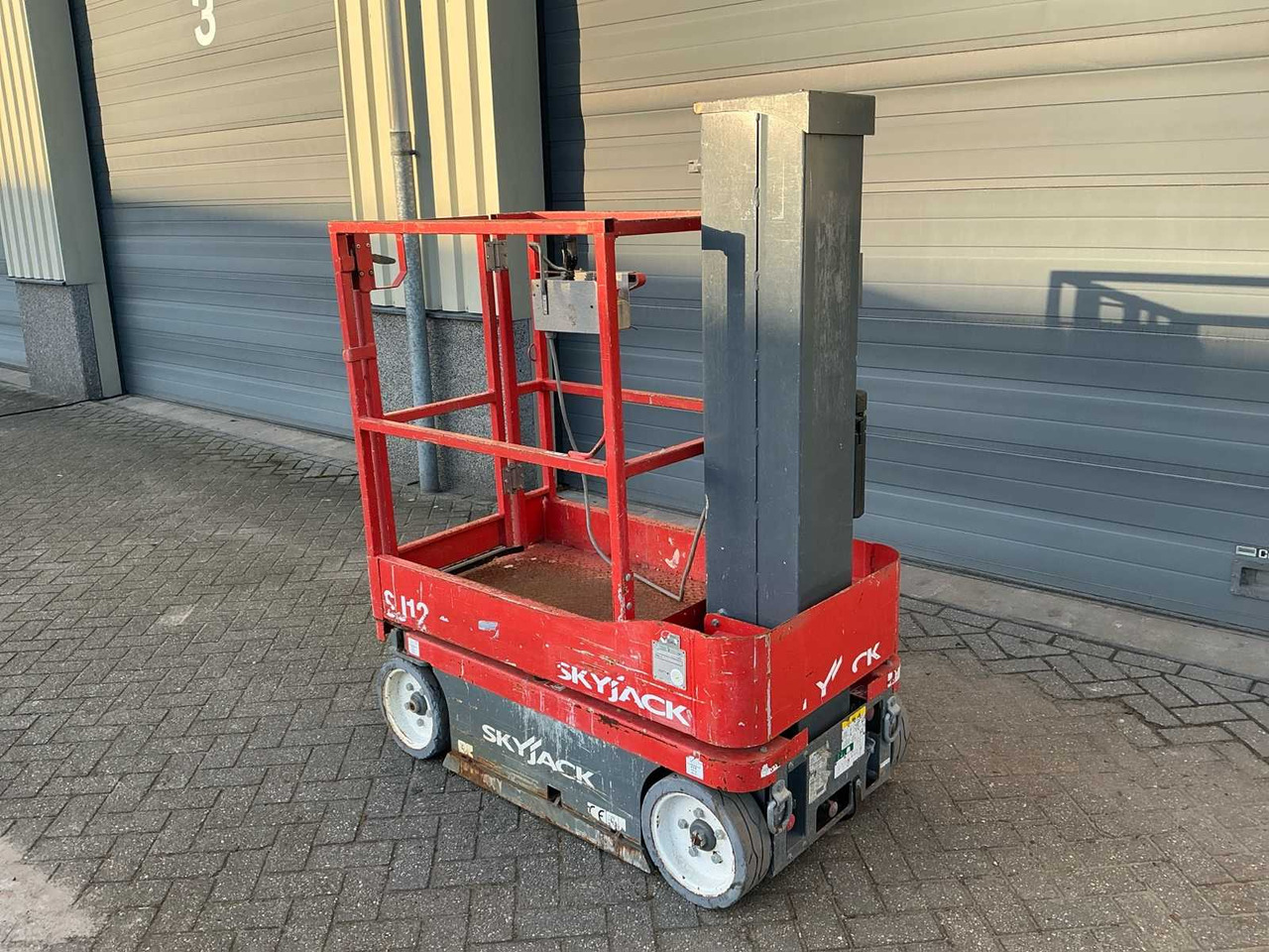 2015 SKYJACK SJ12 AERIAL PLATFORM - Platvorm: pilt 3 2015 SKYJACK SJ12 AERIAL PLATFORM - Platvorm: pilt 3