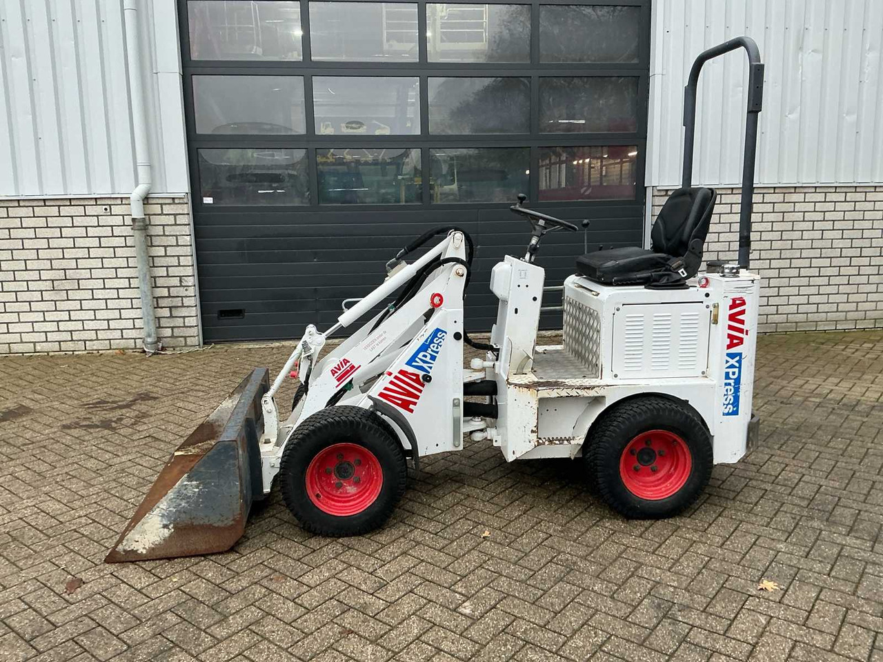 2017 100 KNIKMOPS - Rataslaadur: pilt 2 2017 100 KNIKMOPS - Rataslaadur: pilt 2