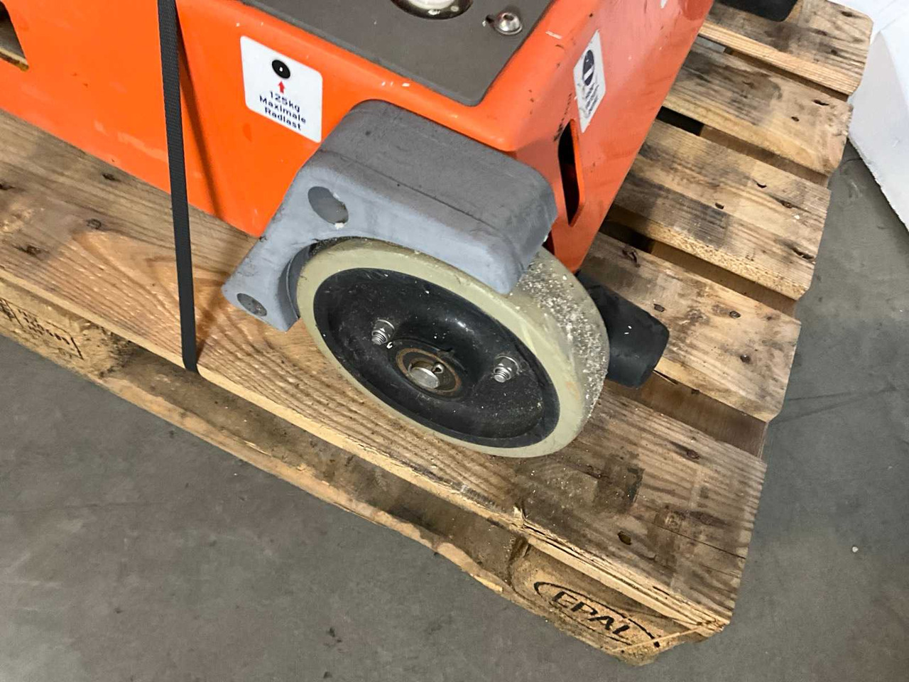 2017 JLG ECOLIFT 50 PASSENGER LIFT 3,5M MANUAL - Platvorm: pilt 5 2017 JLG ECOLIFT 50 PASSENGER LIFT 3,5M MANUAL - Platvorm: pilt 5