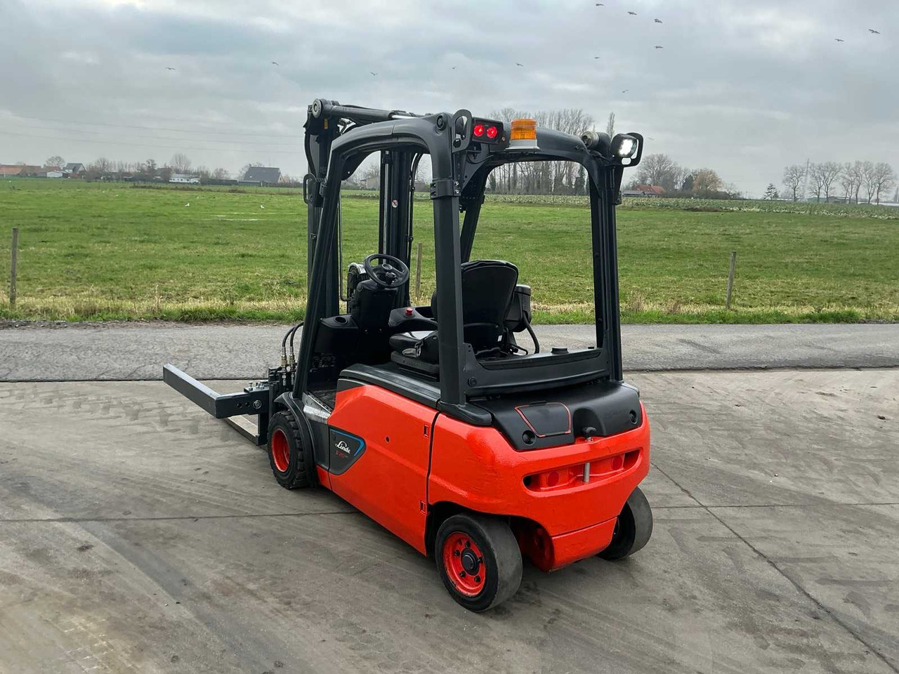 Kahveltõstuk 2017 LINDE E20PL-02 FORKLIFT: pilt 15