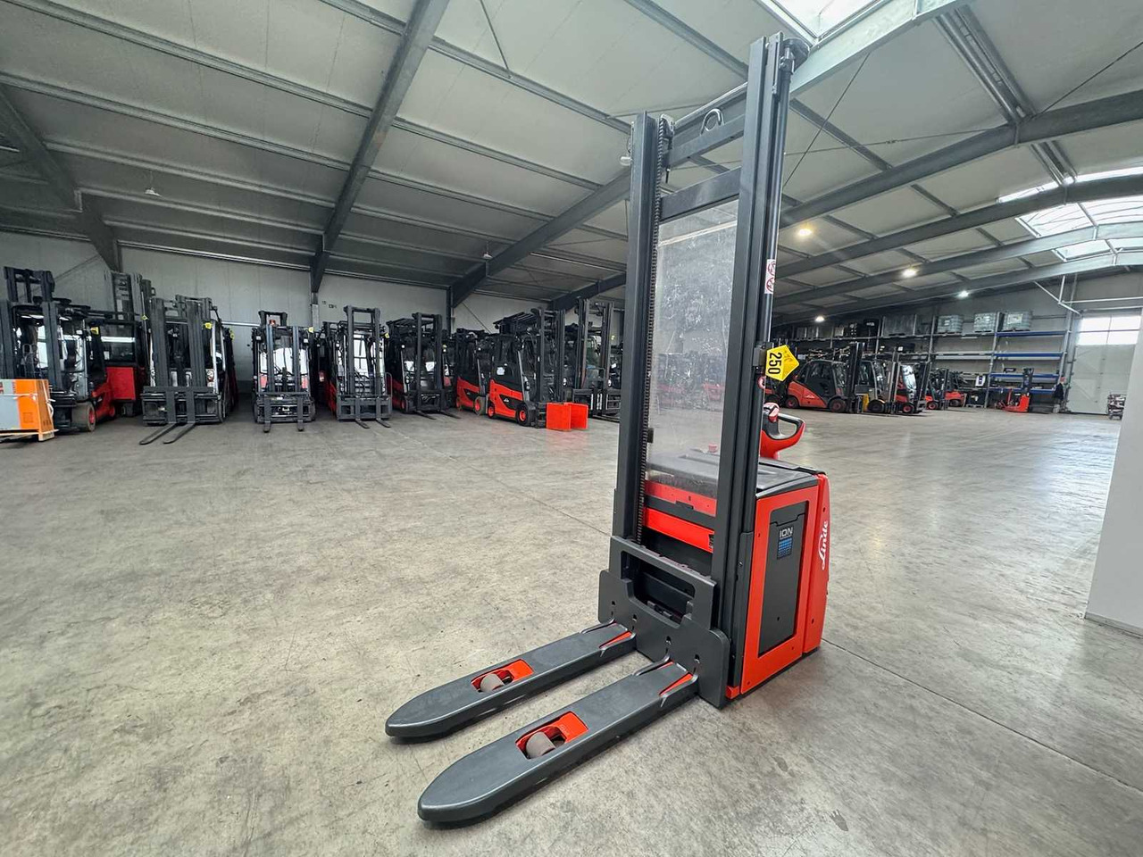 2018 SERVICE +UVV 09/2026 LINDE L14 LITHIUM LI-ION 1,400KG PALLET TRUCK ANT 2,765 HOURS - Kahveltõstuk: pilt 3 2018 SERVICE +UVV 09/2026 LINDE L14 LITHIUM LI-ION 1,400KG PALLET TRUCK ANT 2,765 HOURS - Kahveltõstuk: pilt 3