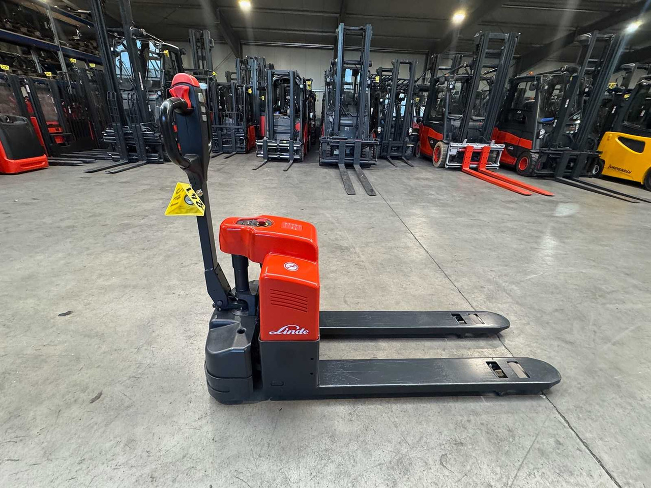 2018 SERVICE +UVV 12/2026 LINDE MT15 1.500KG PALLET TRUCK ANT STACKER - Kahveltõstuk: pilt 3 2018 SERVICE +UVV 12/2026 LINDE MT15 1.500KG PALLET TRUCK ANT STACKER - Kahveltõstuk: pilt 3