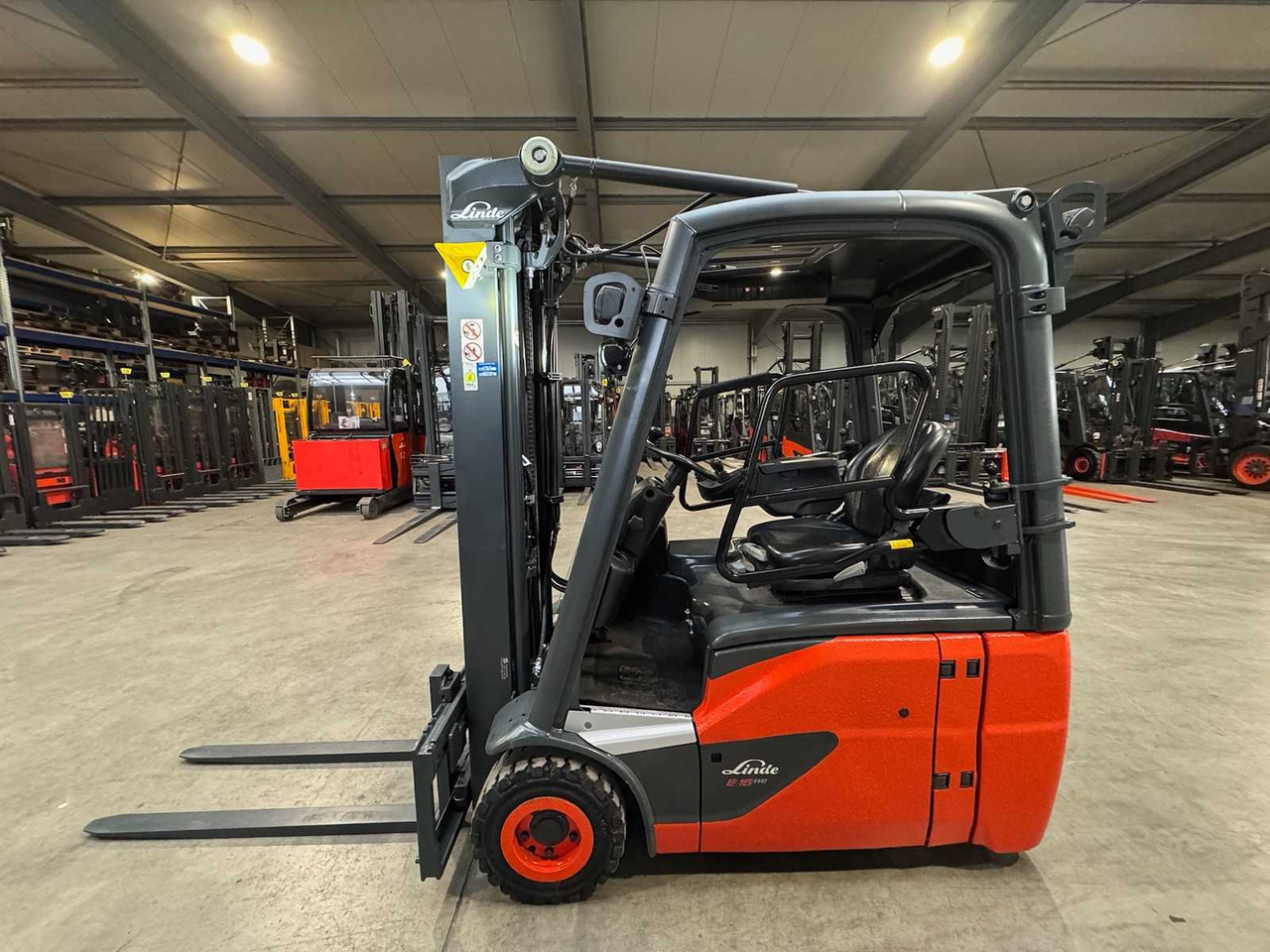2020 SERVICE + UVV 12 / 2026 LINDE E16-02 EVO 1.600KG TRIPLEX 462CM - Kahveltõstuk: pilt 2 2020 SERVICE + UVV 12 / 2026 LINDE E16-02 EVO 1.600KG TRIPLEX 462CM - Kahveltõstuk: pilt 2