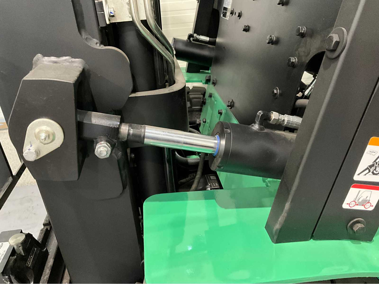 Kahveltõstuk 2025 EP EFXZ-H 3000KG FORKLIFT LED DISPLAY: pilt 13 Kahveltõstuk 2025 EP EFXZ-H 3000KG FORKLIFT LED DISPLAY: pilt 13