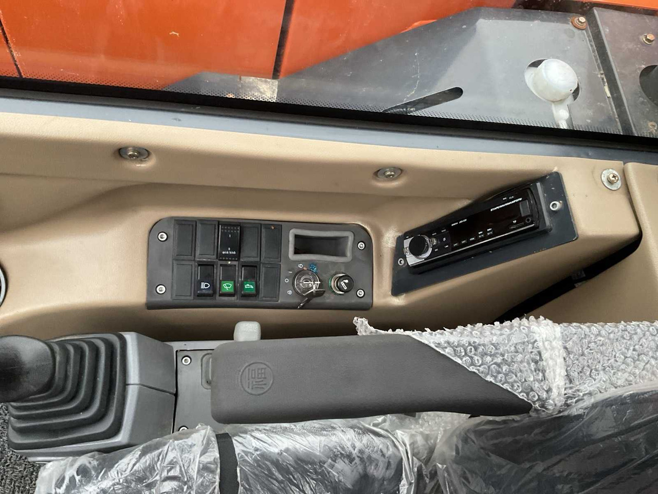 2025 - SHANDONG - R360 - BACKHOE LOADER - Ekskavaator-laadur: pilt 5 2025 - SHANDONG - R360 - BACKHOE LOADER - Ekskavaator-laadur: pilt 5