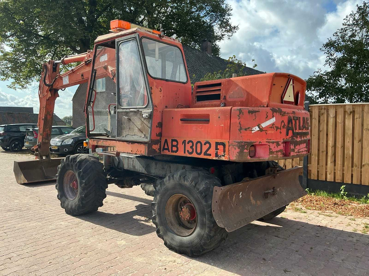 Atlas 1302 - Autokraana: pilt 3 Atlas 1302 - Autokraana: pilt 3