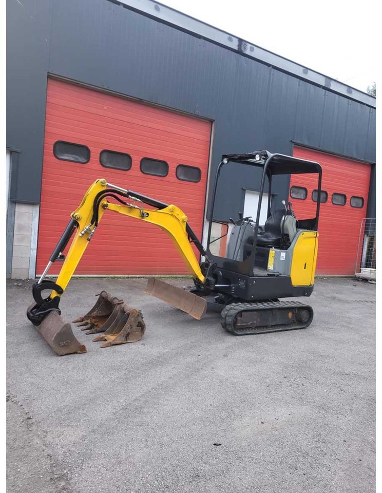 BOBCAT - 2018 - E17 - MINI EXCAVATOR - Miniekskavaator: pilt 2 BOBCAT - 2018 - E17 - MINI EXCAVATOR - Miniekskavaator: pilt 2
