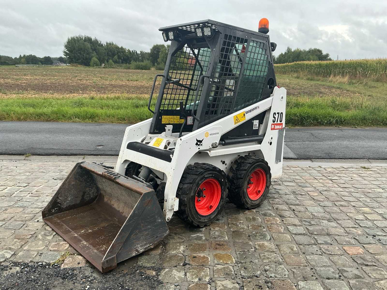 BOBCAT S70 - Kompaktlaadur: pilt 1 BOBCAT S70 - Kompaktlaadur: pilt 1