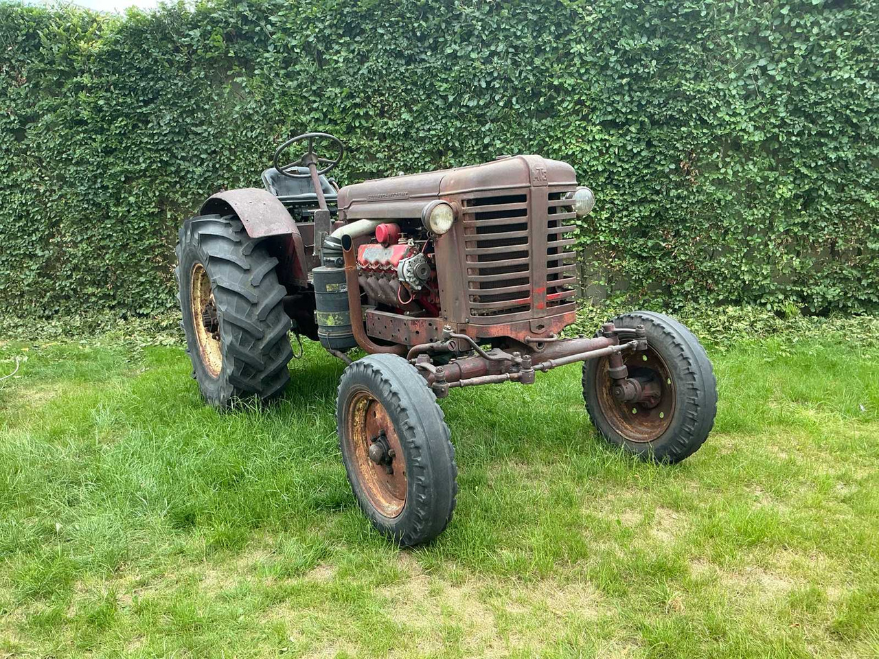 Belarus 600 - Traktor: pilt 5 Belarus 600 - Traktor: pilt 5