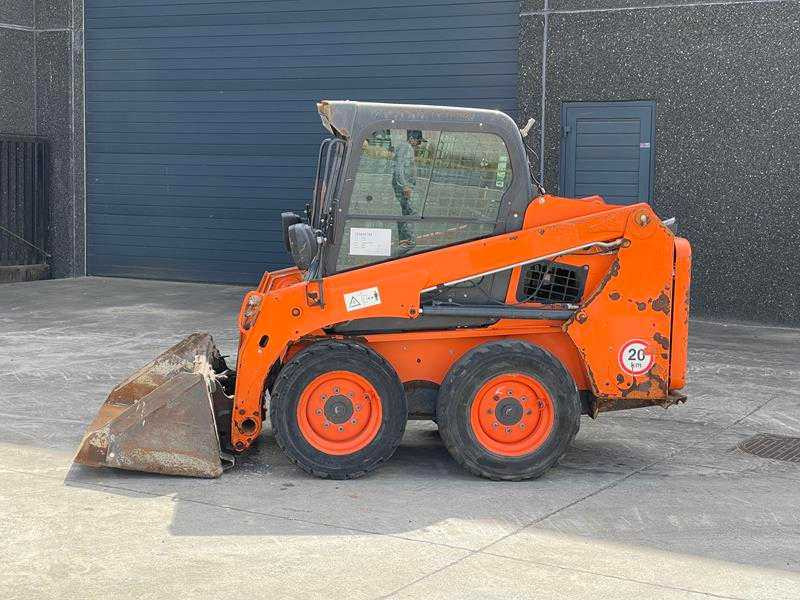 Bobcat S450 - Kompaktlaadur: pilt 2 Bobcat S450 - Kompaktlaadur: pilt 2