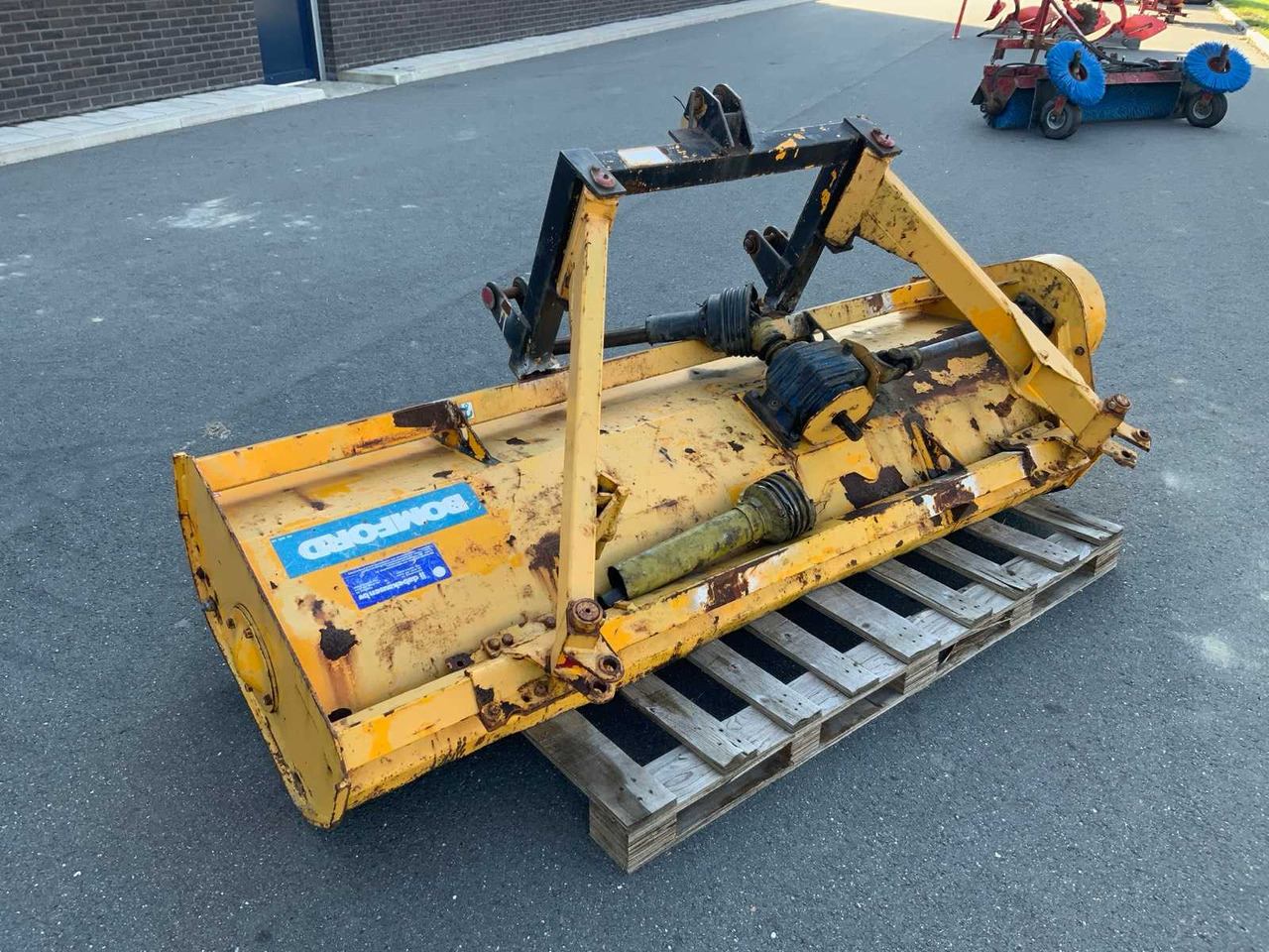 Bomford Bandit 2200 - Hooldusniiduk: pilt 3 Bomford Bandit 2200 - Hooldusniiduk: pilt 3