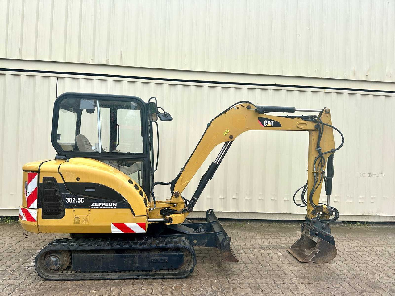 CAT 302.5C - Miniekskavaator: pilt 2 CAT 302.5C - Miniekskavaator: pilt 2