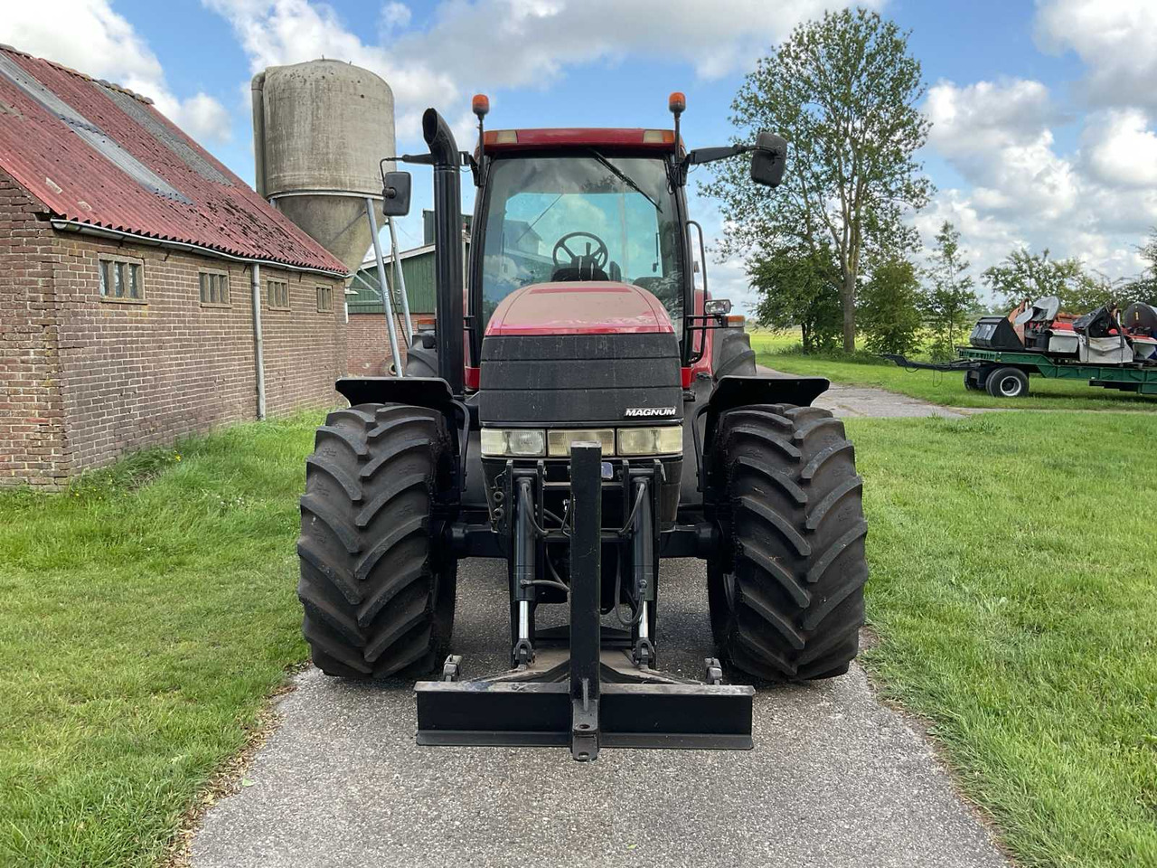 Case IH Magnum MX240 - Traktor: pilt 2 Case IH Magnum MX240 - Traktor: pilt 2