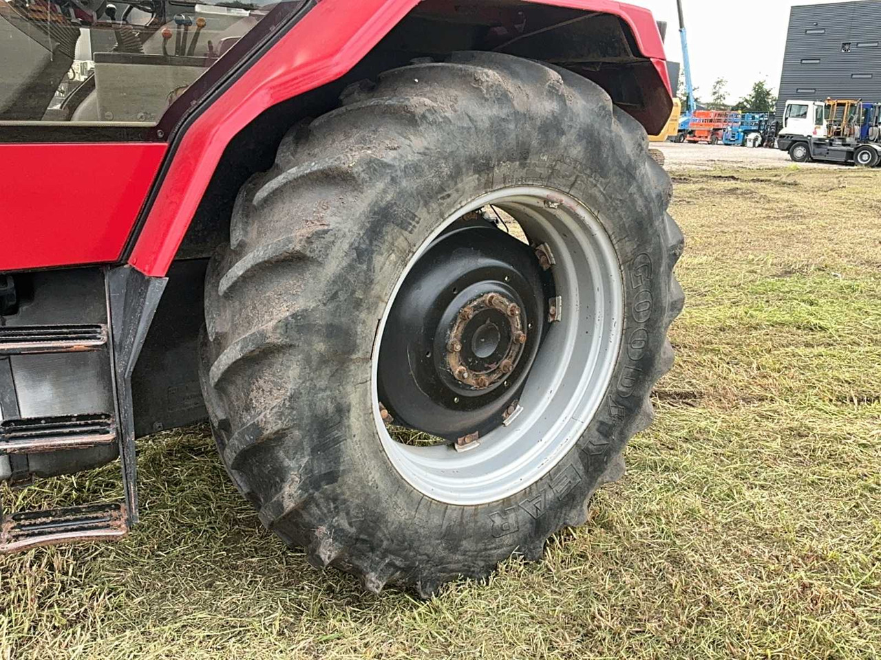 Traktor Case international 5130: pilt 11