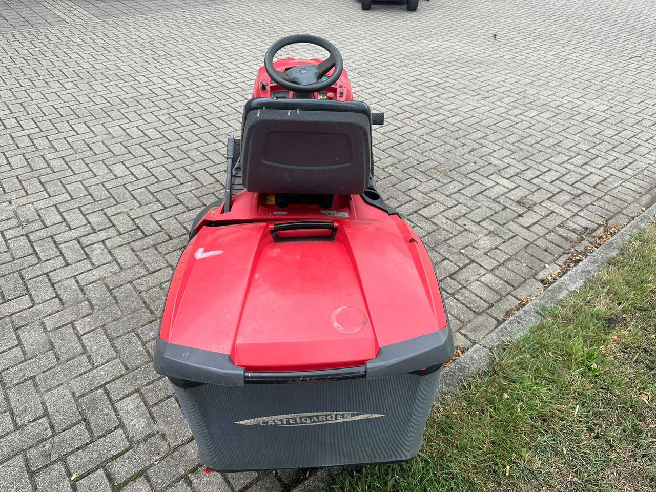 Castelgarden xx 220 HDE - Muruniiduk: pilt 5 Castelgarden xx 220 HDE - Muruniiduk: pilt 5