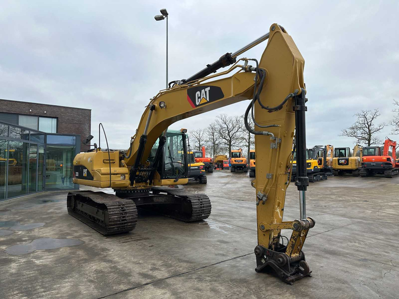 Caterpillar 323DL - Lintekskavaator: pilt 3 Caterpillar 323DL - Lintekskavaator: pilt 3