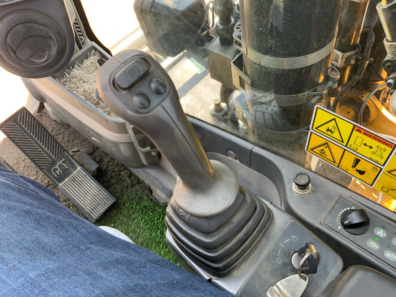 Ratastel ekskavaator Caterpillar M316D: pilt 48