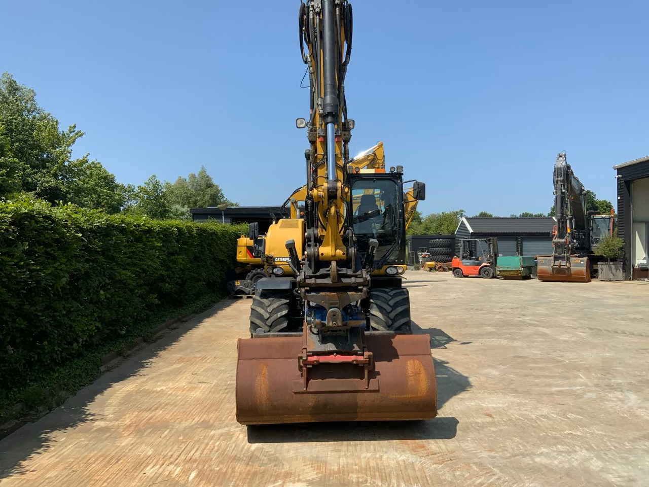 Ratastel ekskavaator Caterpillar M316D: pilt 8