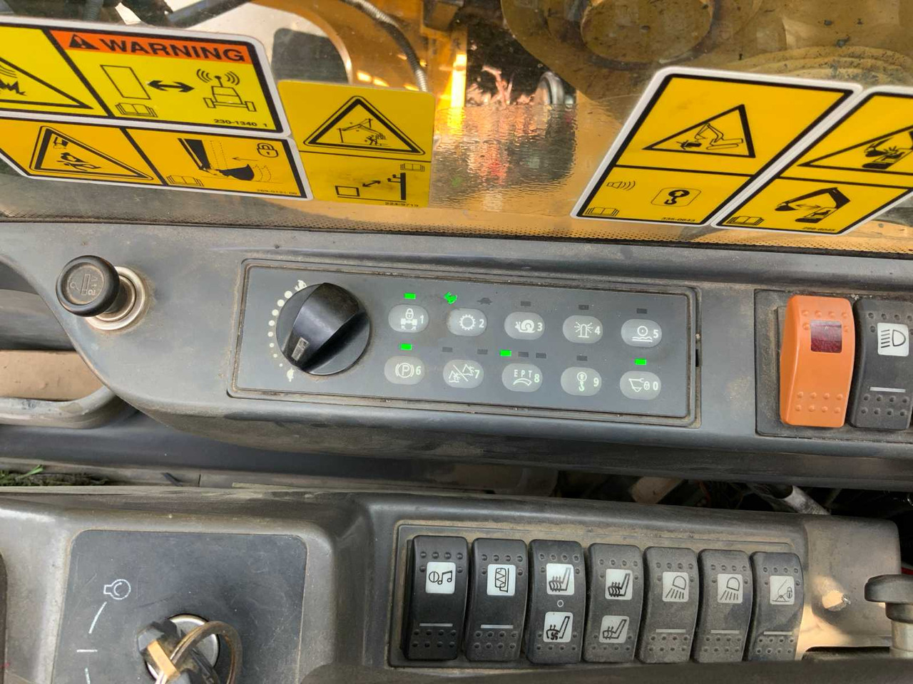 Ratastel ekskavaator Caterpillar M316D: pilt 47