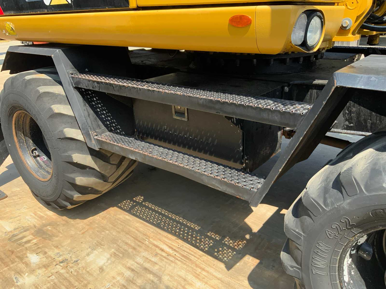Ratastel ekskavaator Caterpillar M316D: pilt 26