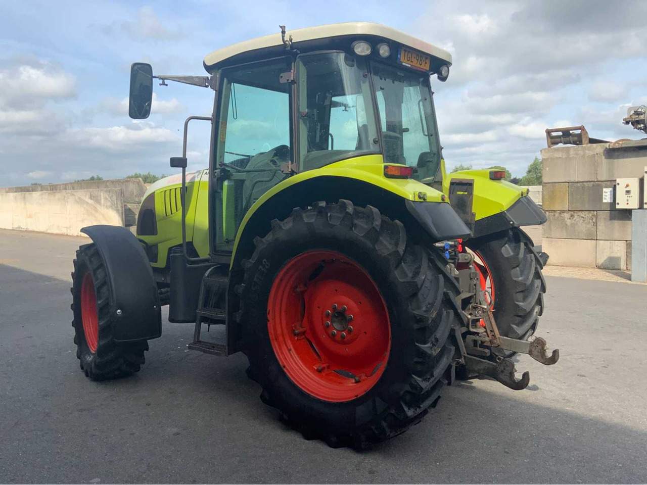 Claas Ares 557 ATZ - Traktor: pilt 5 Claas Ares 557 ATZ - Traktor: pilt 5
