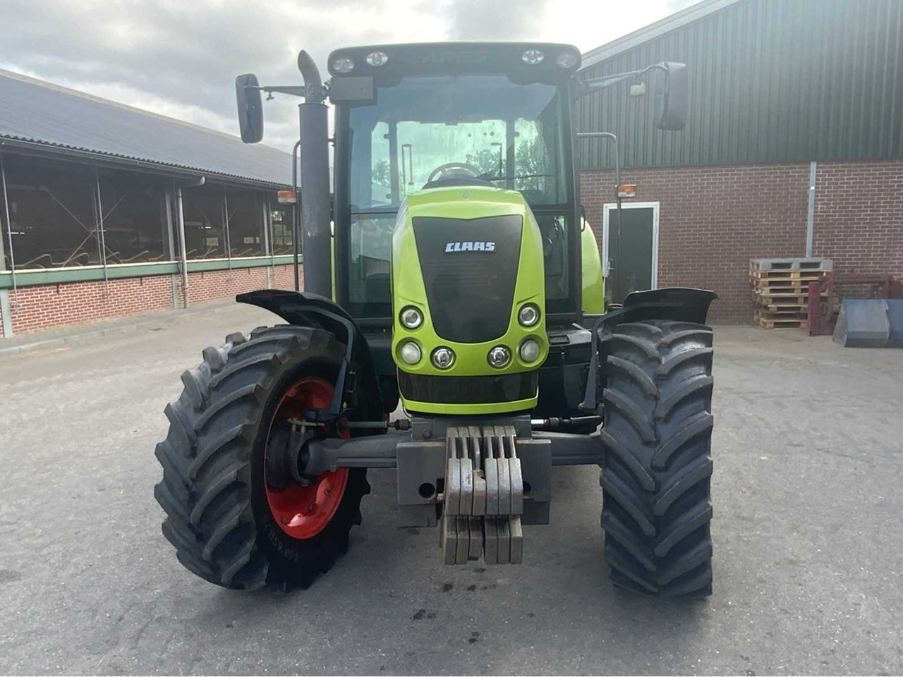 Claas Ares 557 ATZ - Traktor: pilt 2 Claas Ares 557 ATZ - Traktor: pilt 2