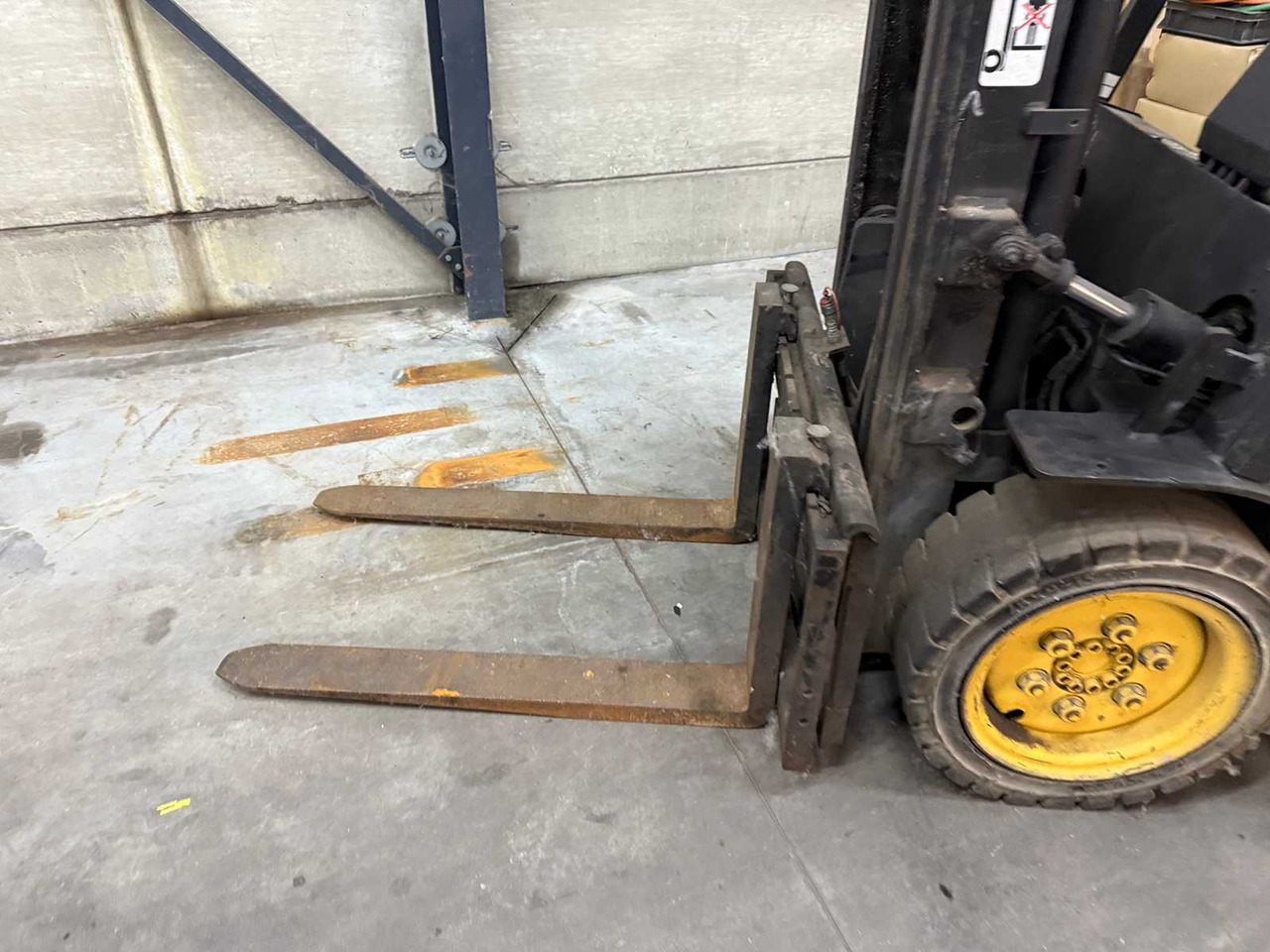 DAEWOO - 2005 - D30S - FORKLIFT - Kahveltõstuk: pilt 5 DAEWOO - 2005 - D30S - FORKLIFT - Kahveltõstuk: pilt 5