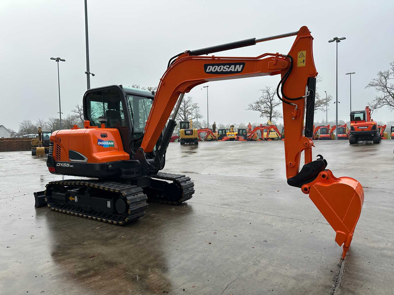 DOOSAN - 2018 - DX55-9C - MIDI EXCAVATOR - Ekskavaator: pilt 3 DOOSAN - 2018 - DX55-9C - MIDI EXCAVATOR - Ekskavaator: pilt 3