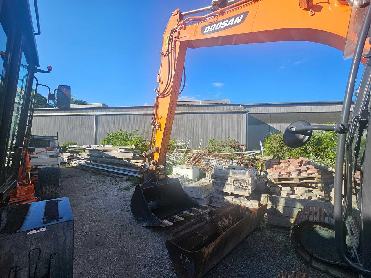 DOOSAN DX140LCR-7 - Lintekskavaator: pilt 5 DOOSAN DX140LCR-7 - Lintekskavaator: pilt 5