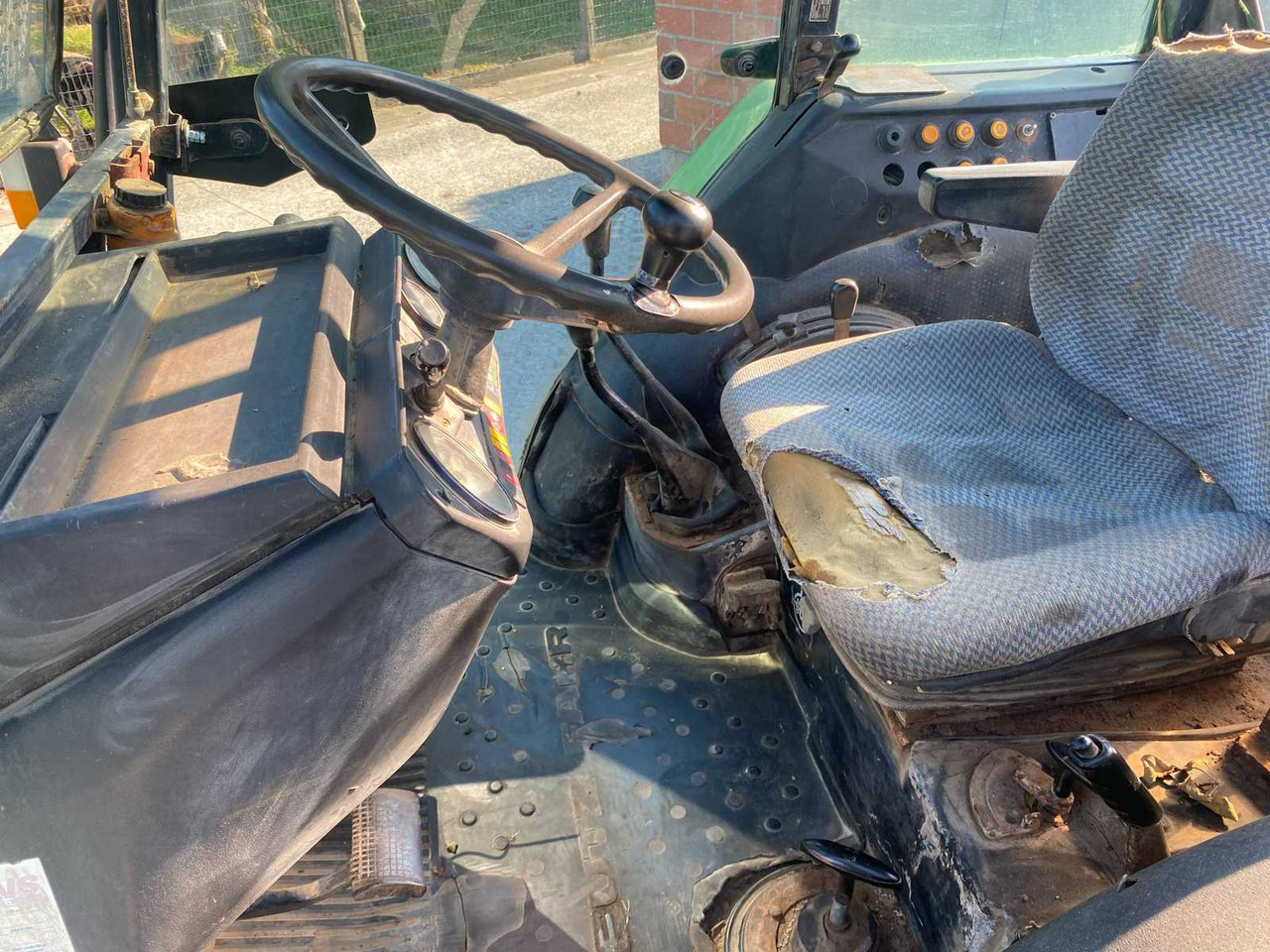 Traktor Deutz-Fahr DX3.50: pilt 10