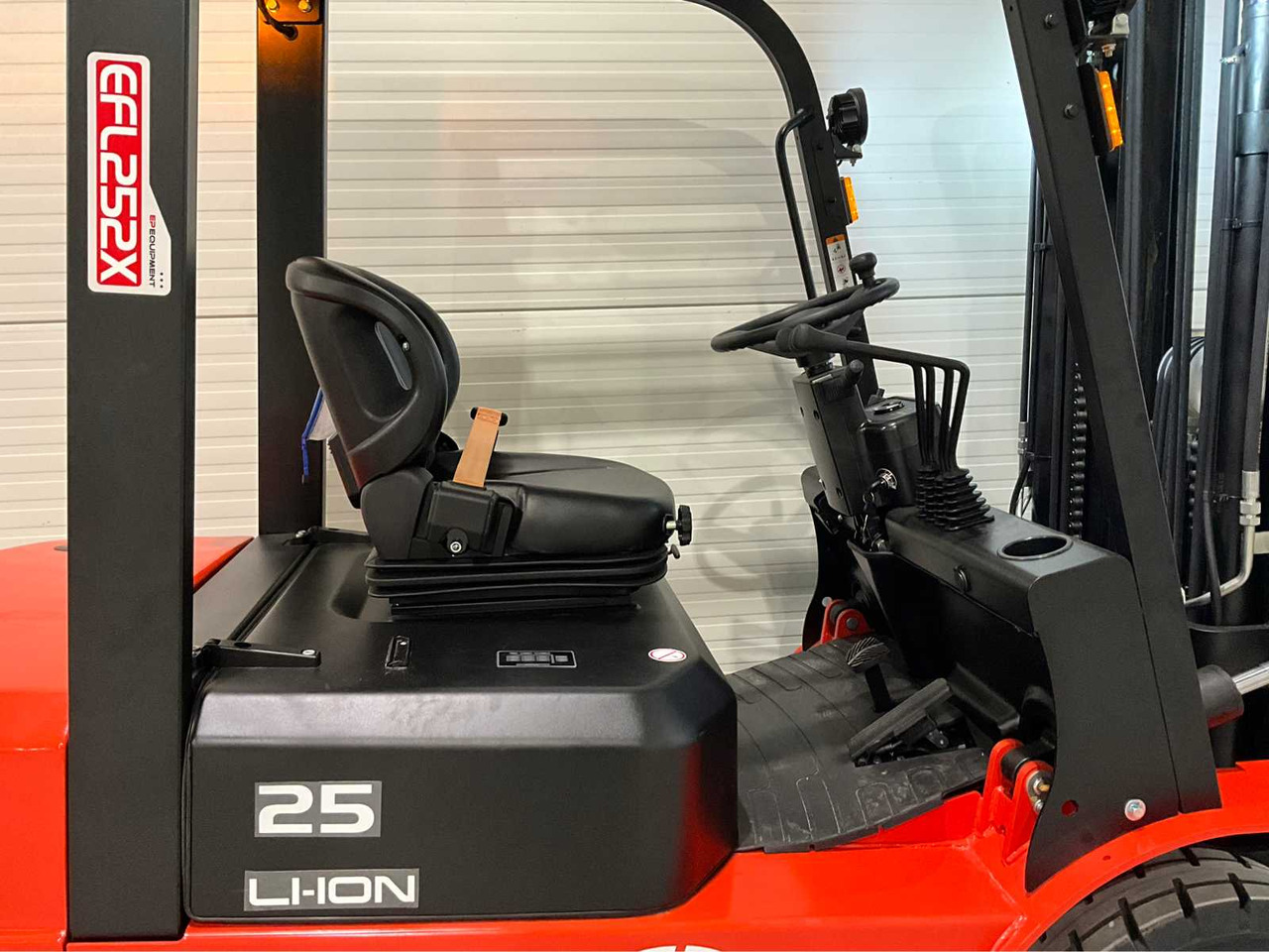 Kahveltõstuk EP - 2025 - EFL 252 X - FORKLIFT TRUCK: pilt 14 Kahveltõstuk EP - 2025 - EFL 252 X - FORKLIFT TRUCK: pilt 14