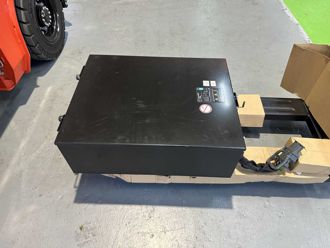 Kahveltõstuk EP - EFL 252 X - FORK POSITIONER, SIDESHIFT, TRIPLEX, FORKLIFT 2025: pilt 19