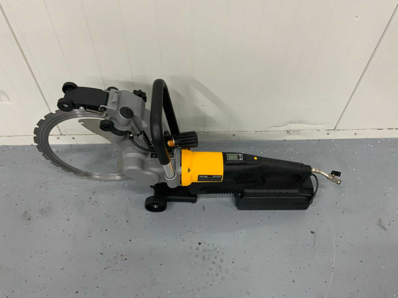 DC8400 - Ehitusmasinad: pilt 4 DC8400 - Ehitusmasinad: pilt 4