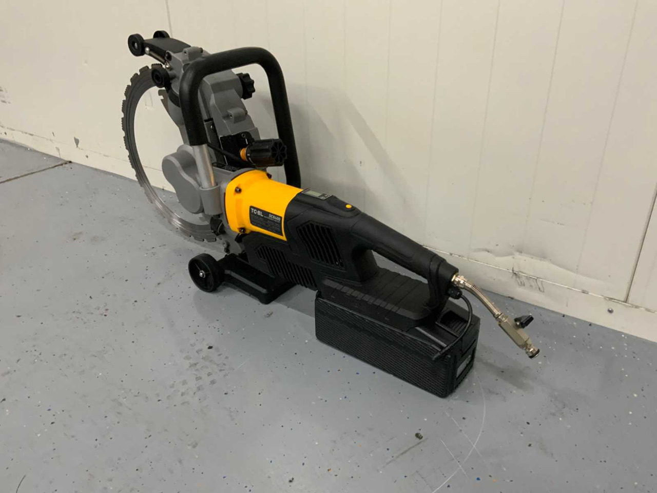 DC8400 - Ehitusmasinad: pilt 3 DC8400 - Ehitusmasinad: pilt 3