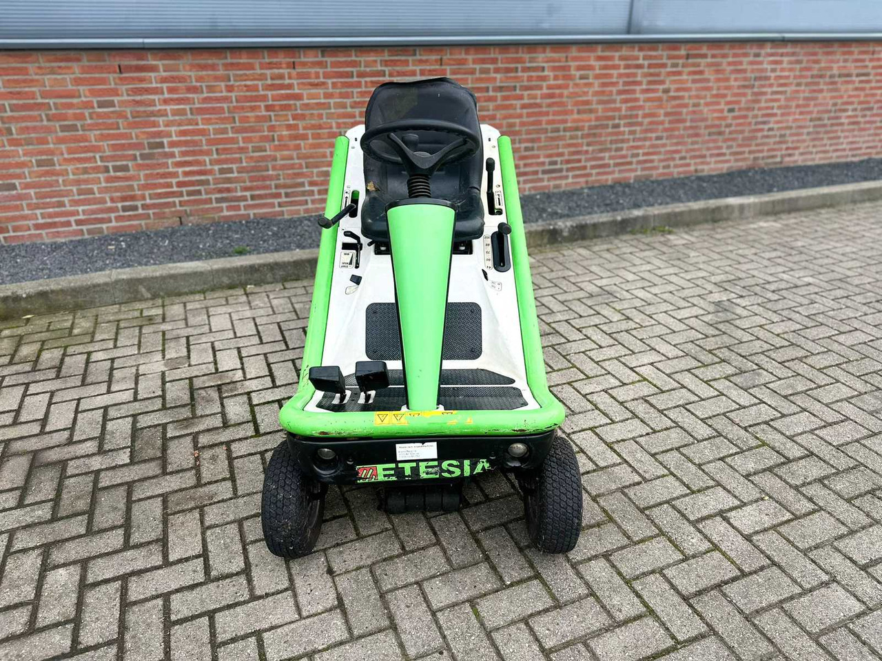 Etesia - Muruniiduk: pilt 2 Etesia - Muruniiduk: pilt 2