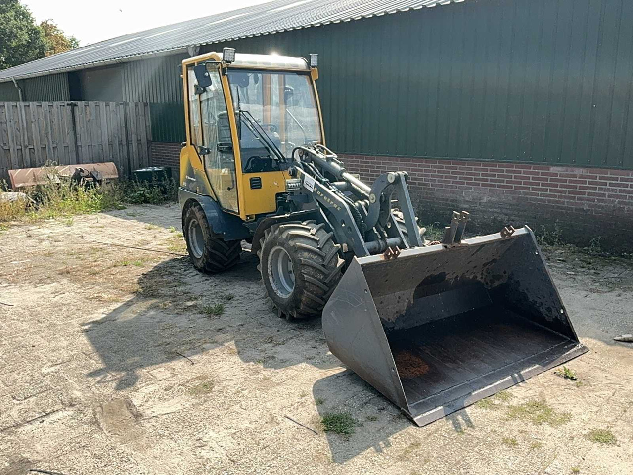 Eurotrac 8207W121CS - Rataslaadur: pilt 4 Eurotrac 8207W121CS - Rataslaadur: pilt 4