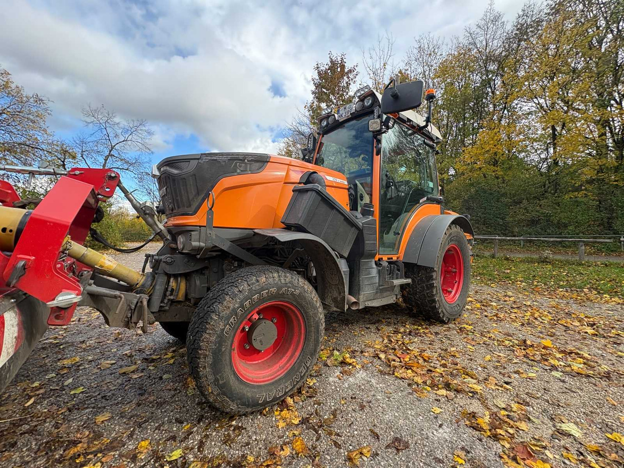 FENDT 209 V VARIO FARM TRACTOR WITH ALL-WHEEL DRIVE - Traktor: pilt 1 FENDT 209 V VARIO FARM TRACTOR WITH ALL-WHEEL DRIVE - Traktor: pilt 1