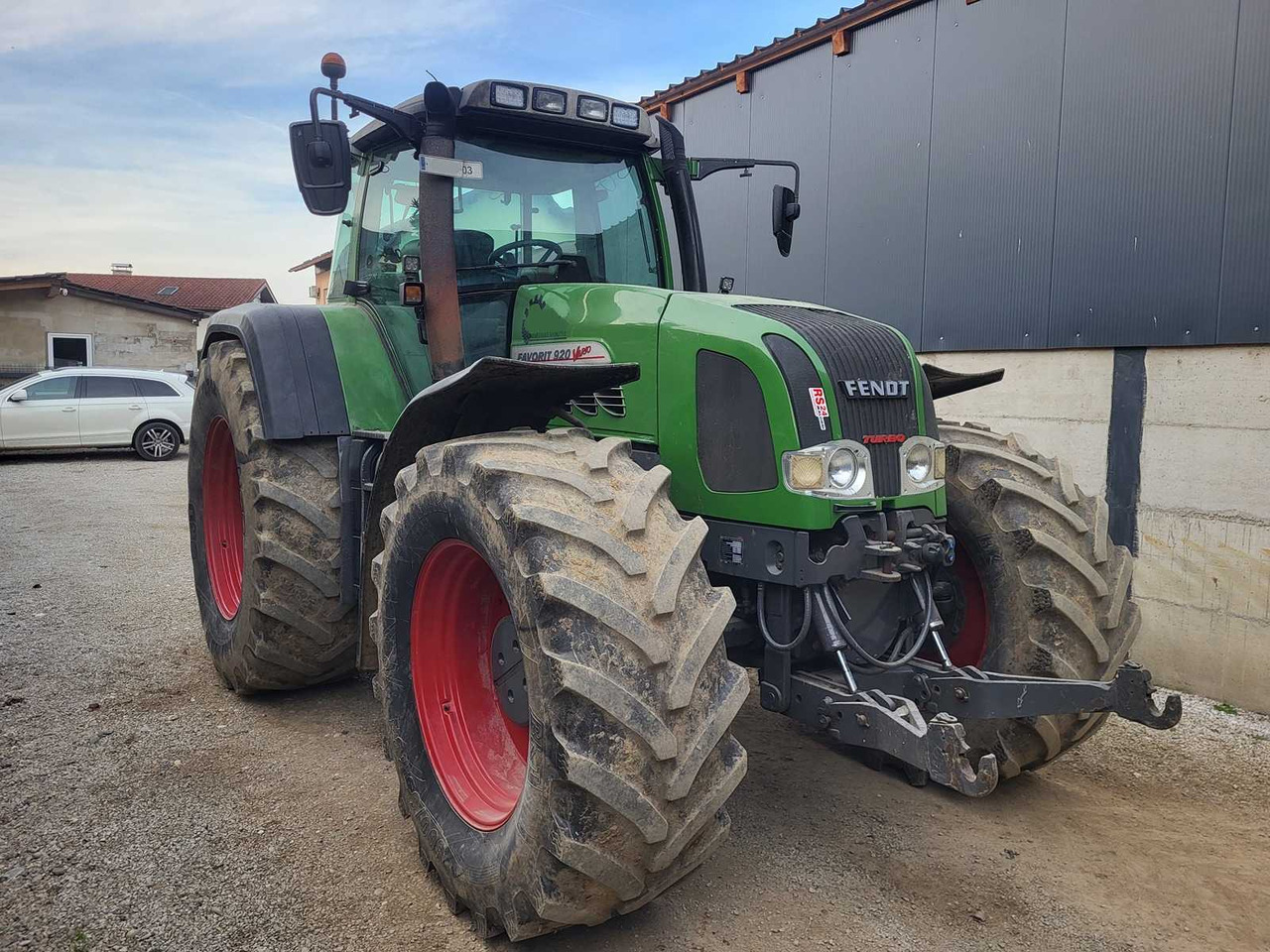 FENDT - 920 FAVORIT VARIO - 4-WHEEL DRIVE TRACTOR - 2009 - Traktor: pilt 2 FENDT - 920 FAVORIT VARIO - 4-WHEEL DRIVE TRACTOR - 2009 - Traktor: pilt 2