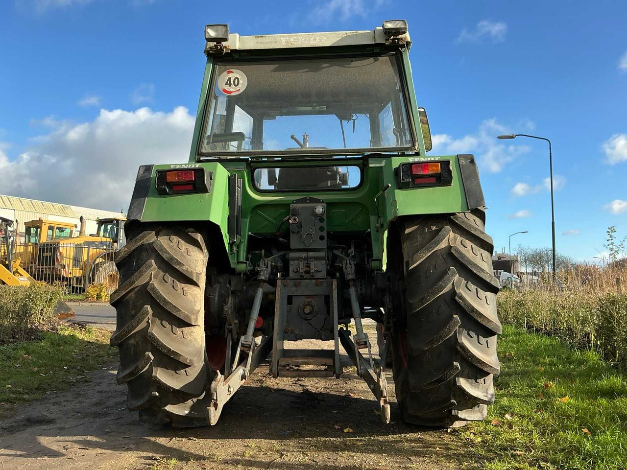 FENDT FARMER 309 LSA TURBOMATIK FOUR-WHEEL DRIVE AGRICULTURAL TRACTOR - Traktor: pilt 4 FENDT FARMER 309 LSA TURBOMATIK FOUR-WHEEL DRIVE AGRICULTURAL TRACTOR - Traktor: pilt 4