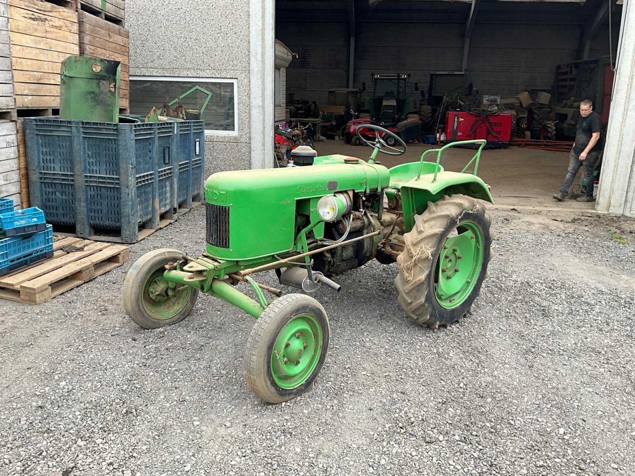 Fendt F12HL - Traktor: pilt 2 Fendt F12HL - Traktor: pilt 2