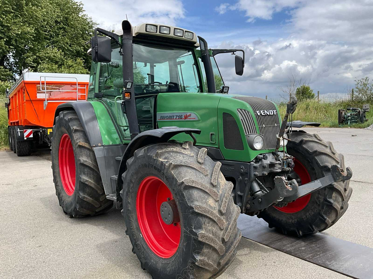 Fendt FENDT 716 Vario - Traktor: pilt 1 Fendt FENDT 716 Vario - Traktor: pilt 1