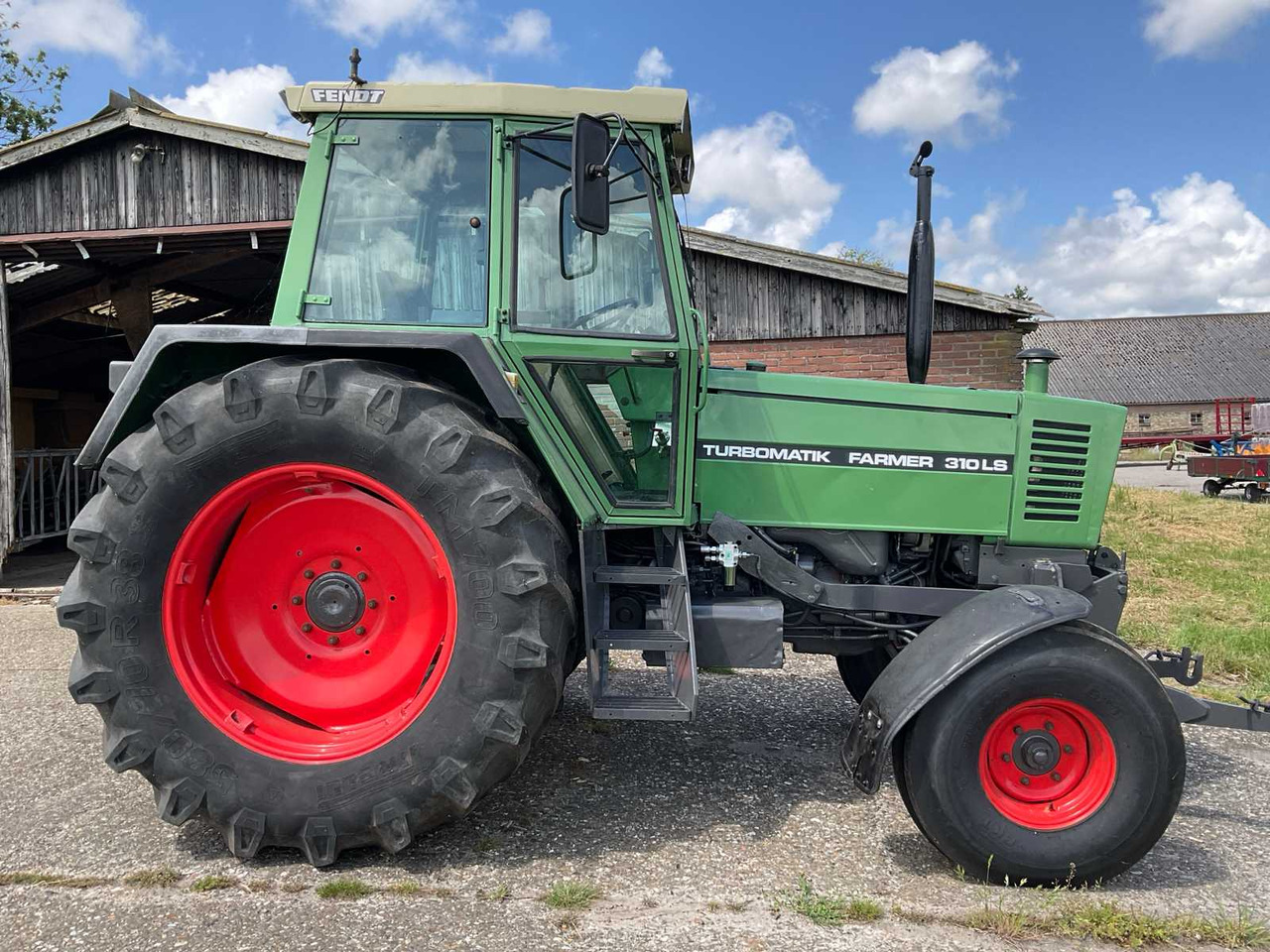 Fendt Farmer 310LS Turbomatik - Traktor: pilt 5 Fendt Farmer 310LS Turbomatik - Traktor: pilt 5