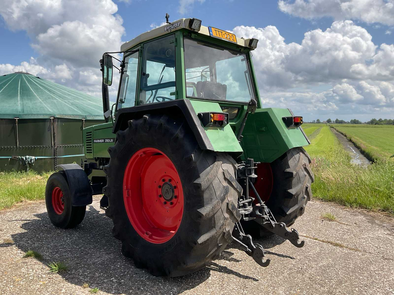 Fendt Farmer 310LS Turbomatik - Traktor: pilt 2 Fendt Farmer 310LS Turbomatik - Traktor: pilt 2